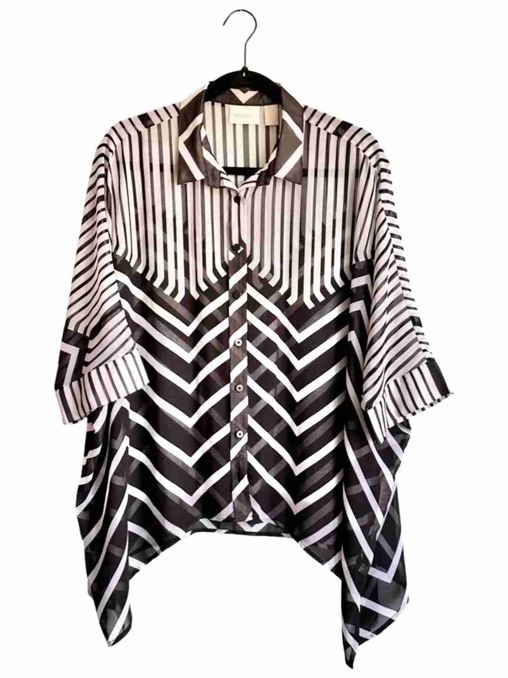 Black & White Geometric Stripe Women's Button-Front Top